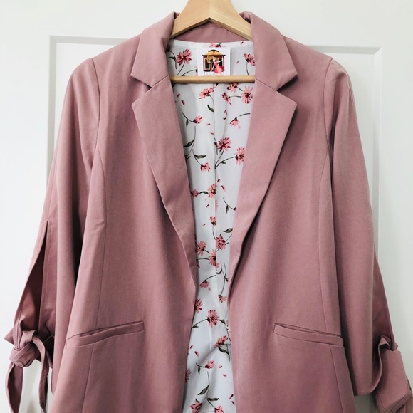 Dusty Pink Bow Sleeve Blazer - Picture 3 of 5